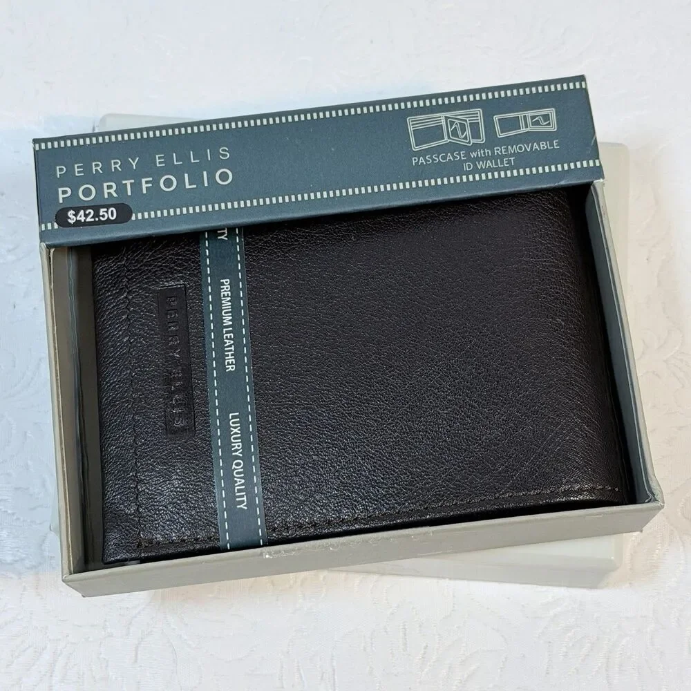 Perry Ellis Portfolio Bifold Leather Wallet